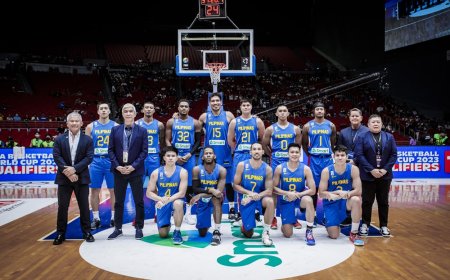 Who should be the next Gilas coach to handle the team in the Asian Games in Hangzhou?