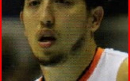 Happy Birthday, Clifford Hodge ( Feb 3 )