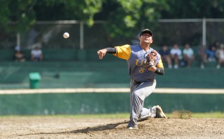 S87 Baseball: UST stuns NU with eight-run 8th inning, hands Bulldogs first loss
