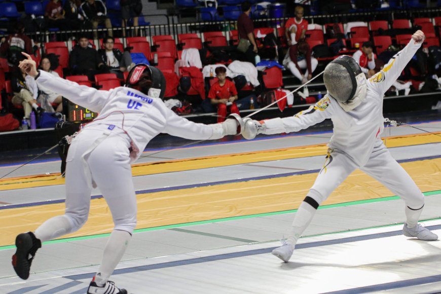 S87 Fencing: UST's Alexa Larrazabal shines with women’s epee gold